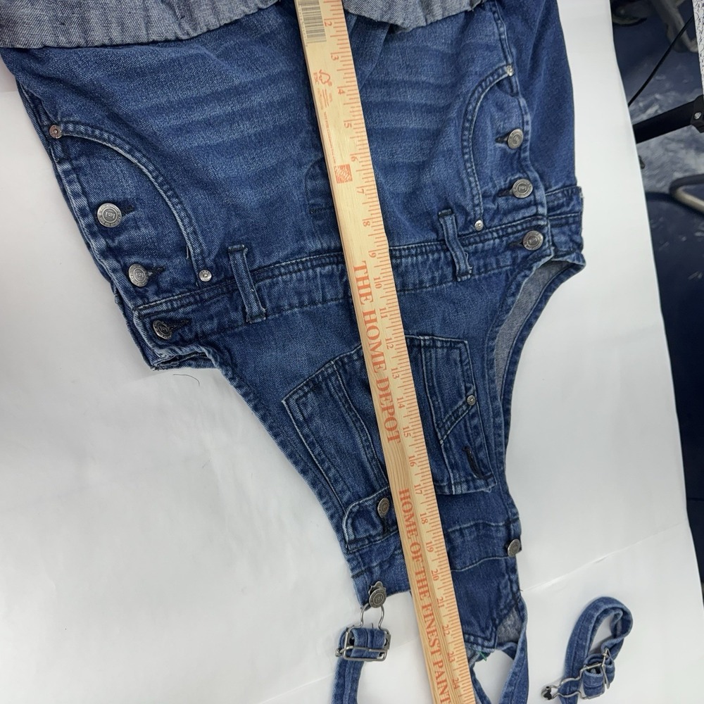 Women's l.e.i. Short Bib Denim Overalls sz Small *Cuffed* Shortalls - Picture 8 of 9